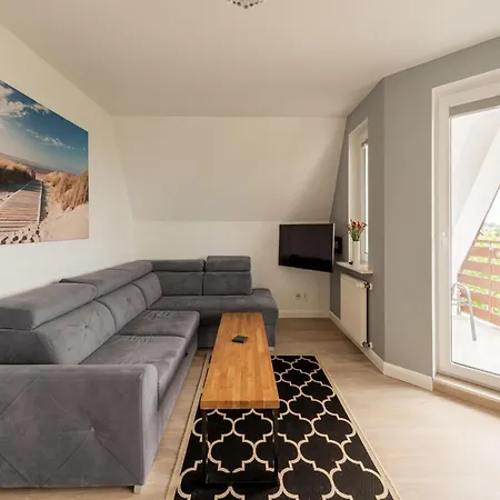 Apartment In Ko Obrzeg Near Seaside Beach, Cleaning Included 科沃布热格