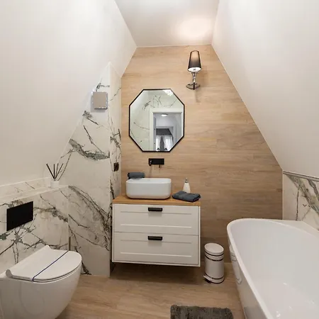 Apartment In Ko Obrzeg Near Seaside Beach, Cleaning Included 公寓